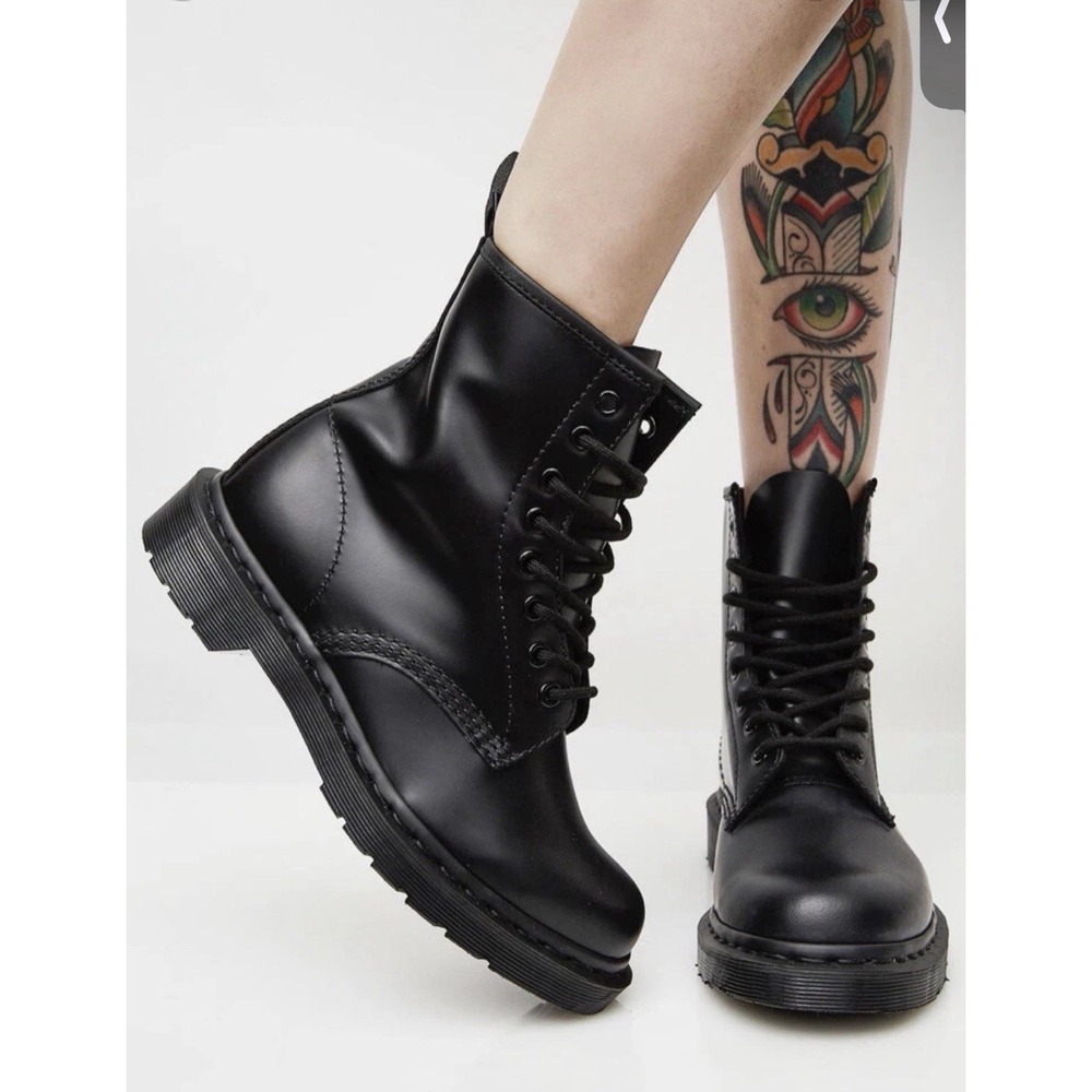 Dr. Martens 1460 Mono Smooth Black Leather Boots Men's 4 Women's 5 - Picture 2 of 14